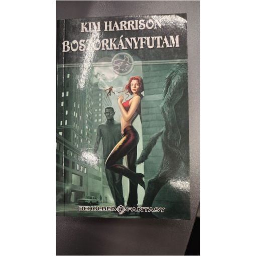 Boszorkányfutam - könyv